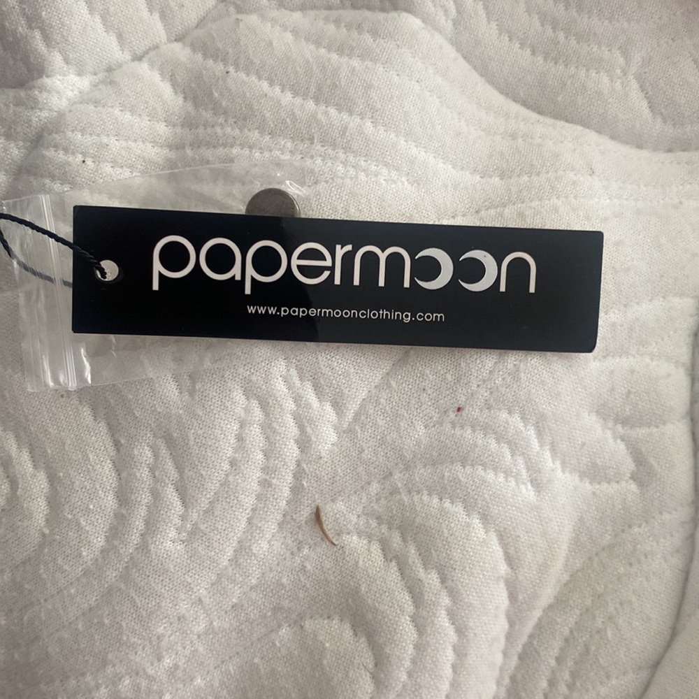 NWT PAPERMOON CUTOUT Blouse - Picture 2 of 3
